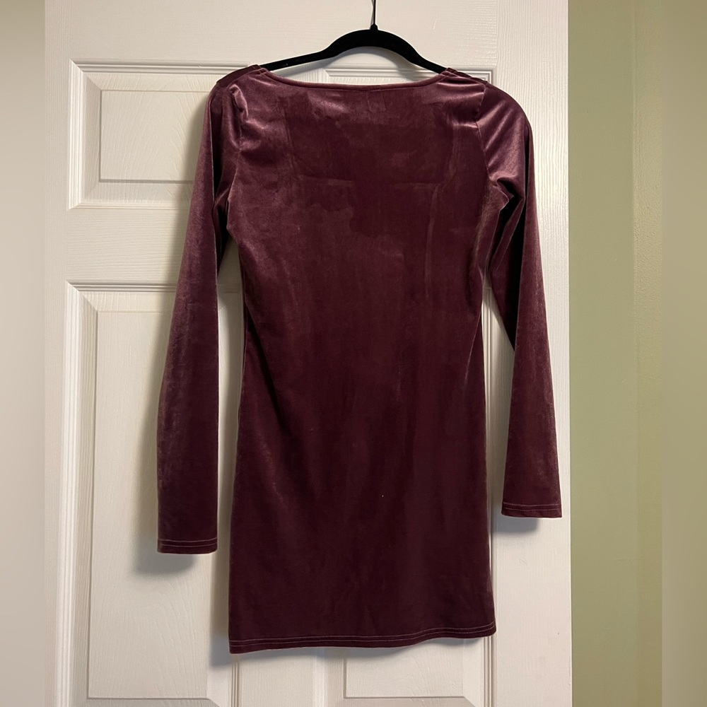Dress - Picture 3 of 4